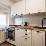 Apartment Modern & Cozy - Near Herastrau Park *