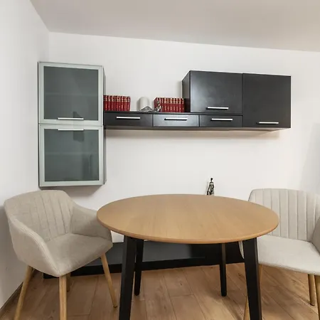 Modern & Cozy - Near Herastrau Park * Бухарест