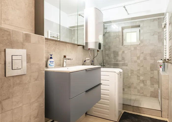 Modern & Cozy - Near Herastrau Park דירה