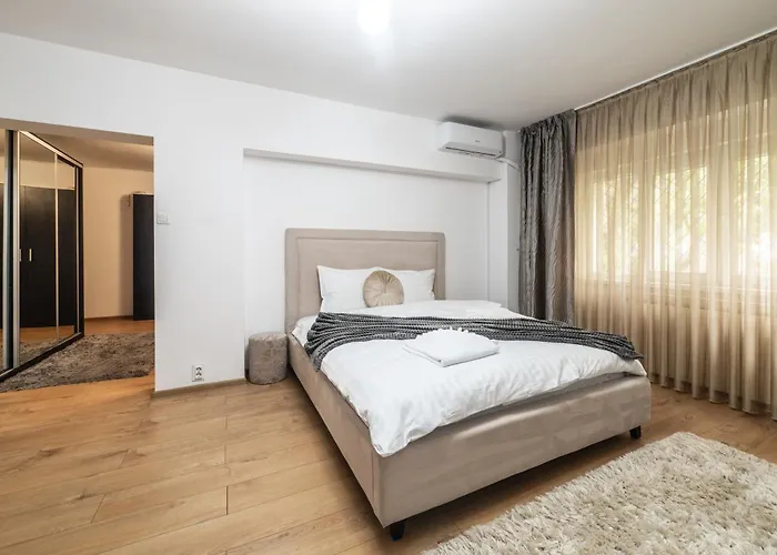 Lejlighed Modern & Cozy - Near Herastrau Park Bukarest